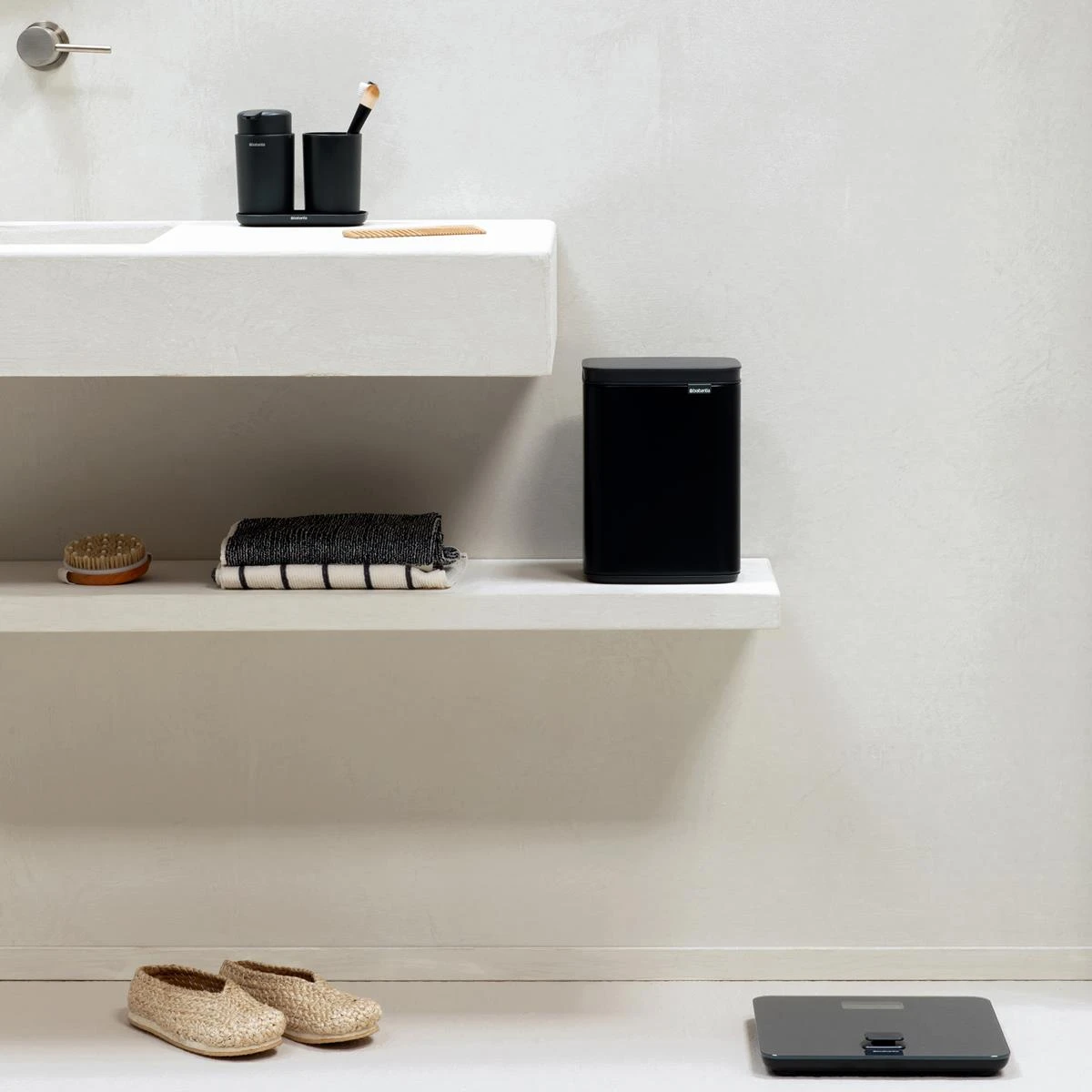 Brabantia Bo Afvalemmer 4 L - Matt Black 12 Brabantia Bo Afvalemmer 4 L - Matt Black - Afbeelding 10