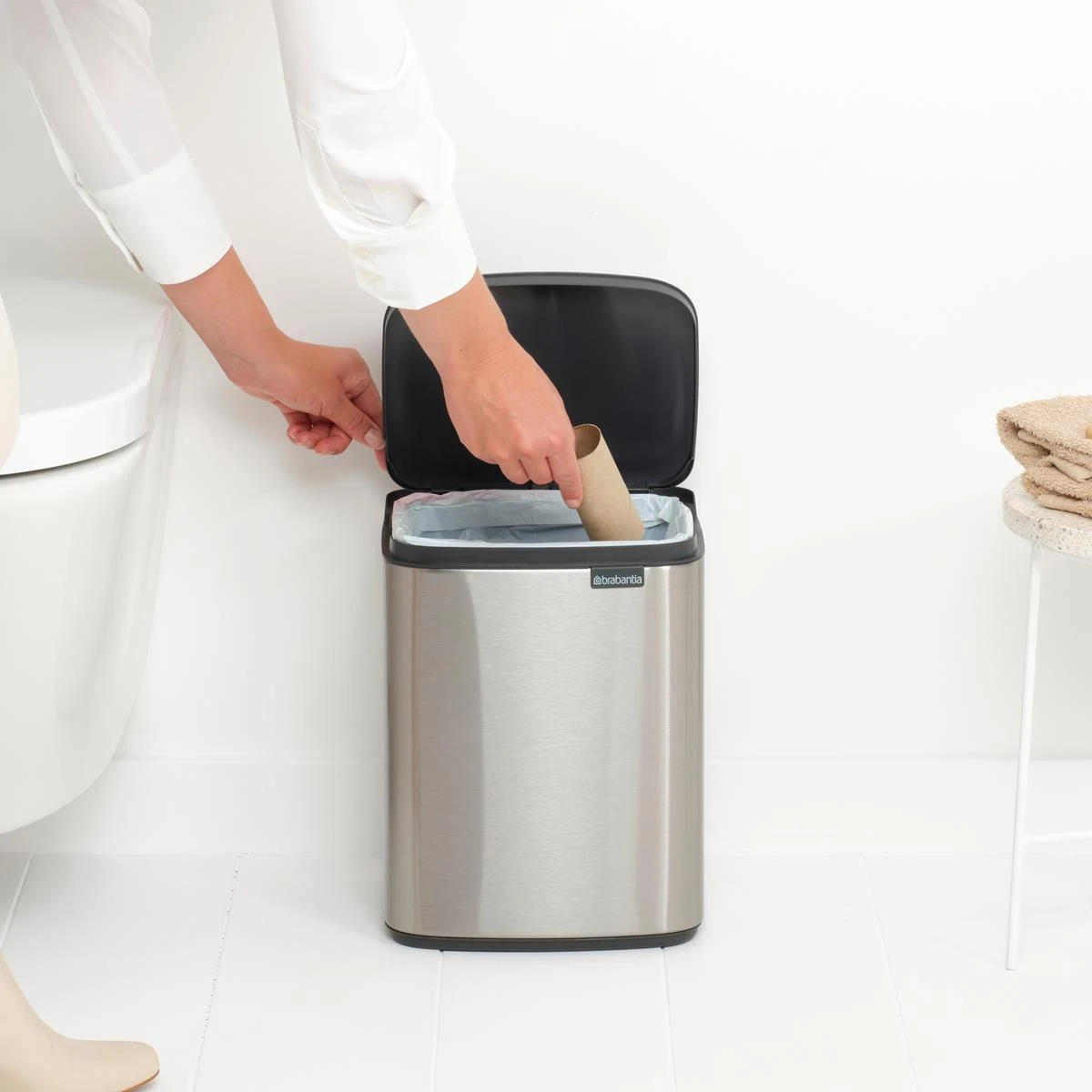 Brabantia Bo Afvalemmer 7 L - Matt Steel FPP 5 Brabantia Bo Afvalemmer 7 L - Matt Steel FPP - Afbeelding 3