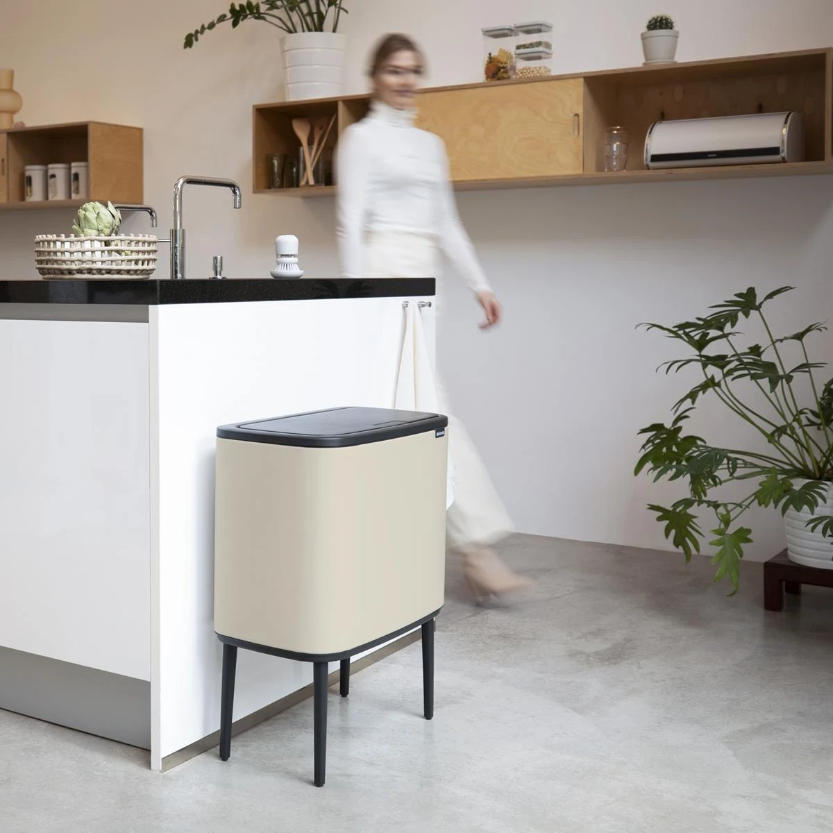 Brabantia Bo Touch Bin Afvalemmer 3 X 11 L - Soft Beige 4 Brabantia Bo Touch Bin Afvalemmer 3 X 11 L - Soft Beige - Afbeelding 2
