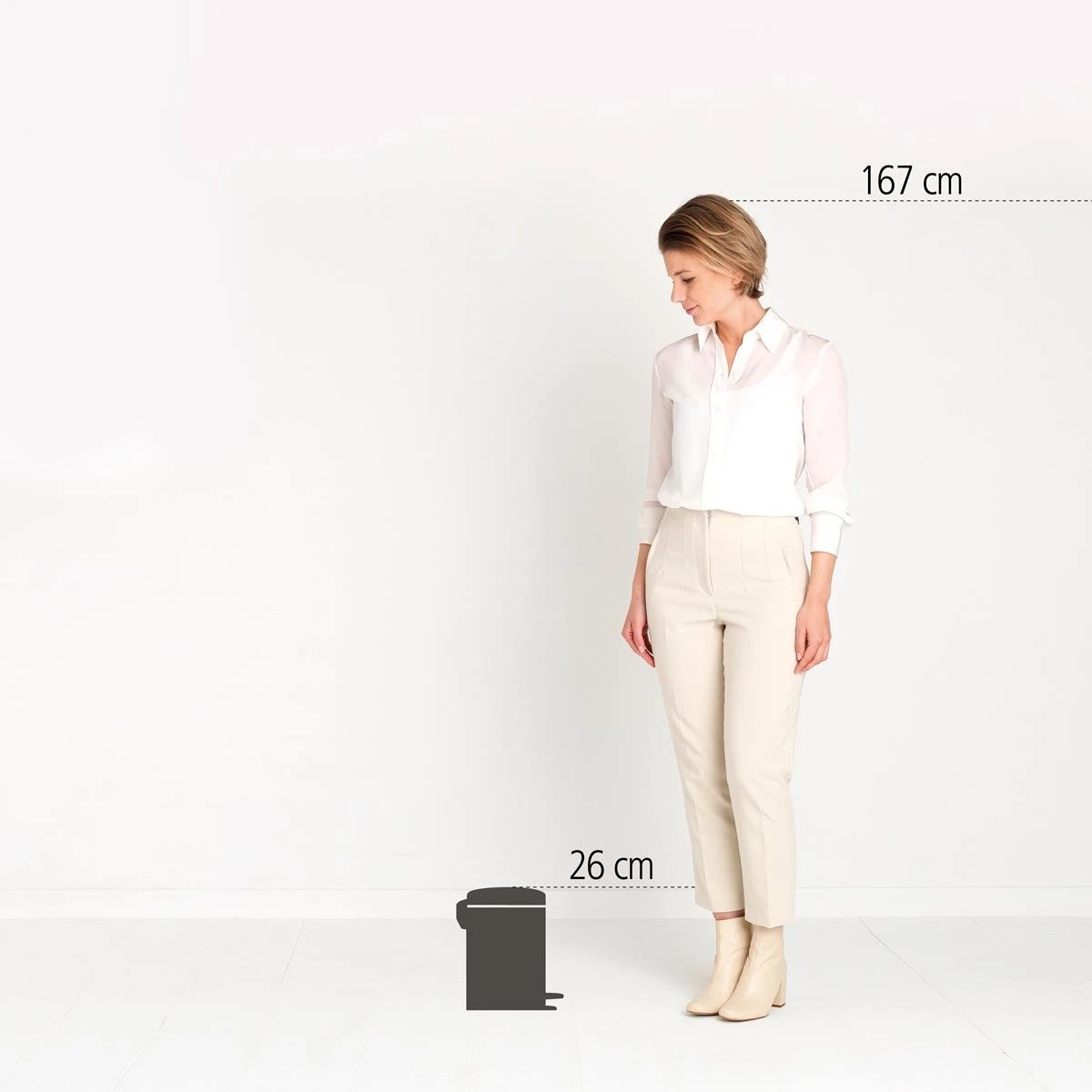 Brabantia NewIcon Pedaalemmer 3 Liter - Soft Beige 5 Brabantia NewIcon Pedaalemmer 3 Liter - Soft Beige - Afbeelding 3