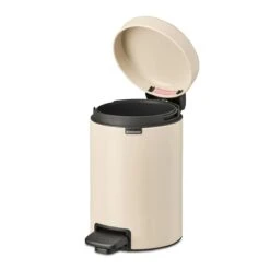 Brabantia NewIcon Pedaalemmer 3 Liter - Soft Beige 18 Brabantia NewIcon Pedaalemmer 3 Liter - Soft Beige -Brabantia 9497141