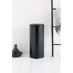 Brabantia NewIcon Pedaalemmer 30 Liter 14 Brabantia NewIcon Pedaalemmer 30 Liter -Brabantia 9497185