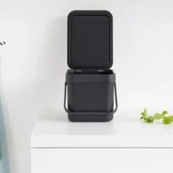 Brabantia Sort & Go Afvalemmer 6 L - Donkergrijs 21 Brabantia Sort & Go Afvalemmer 6 L - Donkergrijs -Brabantia 9519120