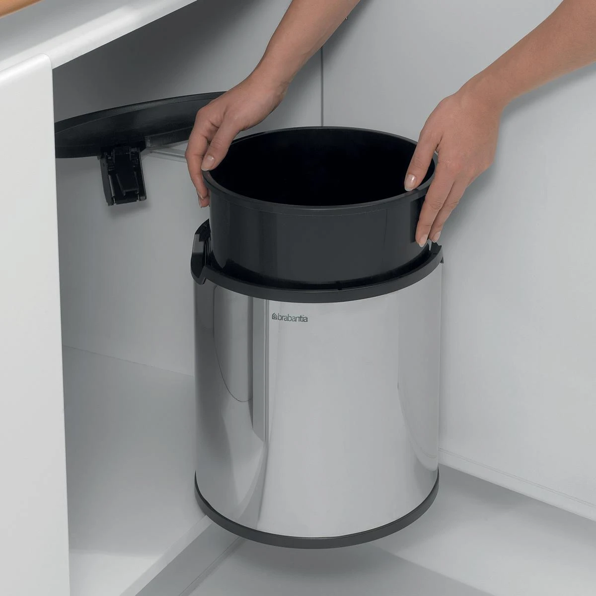 Brabantia Built-In Bin Afvalemmer 15 Liter Glans 5 Brabantia Built-In Bin Afvalemmer 15 Liter Glans - Afbeelding 3
